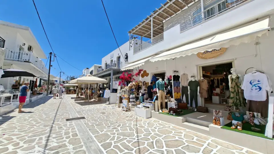 Antiparos market
